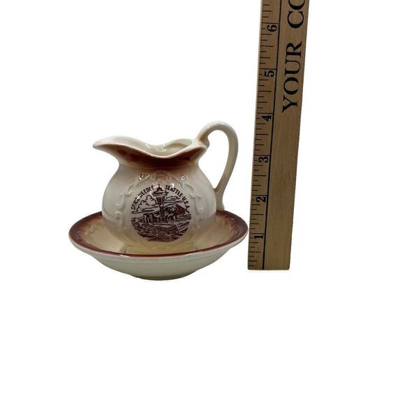 Miniature Space Needle Pitcher and Bowl Souvenir Burgandy and Cream 1960s - Picture 8 of 9